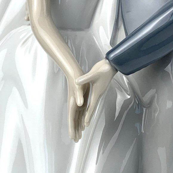 NAO By Lladró “An Unforgettable Dance” Wedding Figurine #1247 - Picture 12 of 16